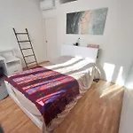 Bright Two-Bedroom Apartment Near Isola
