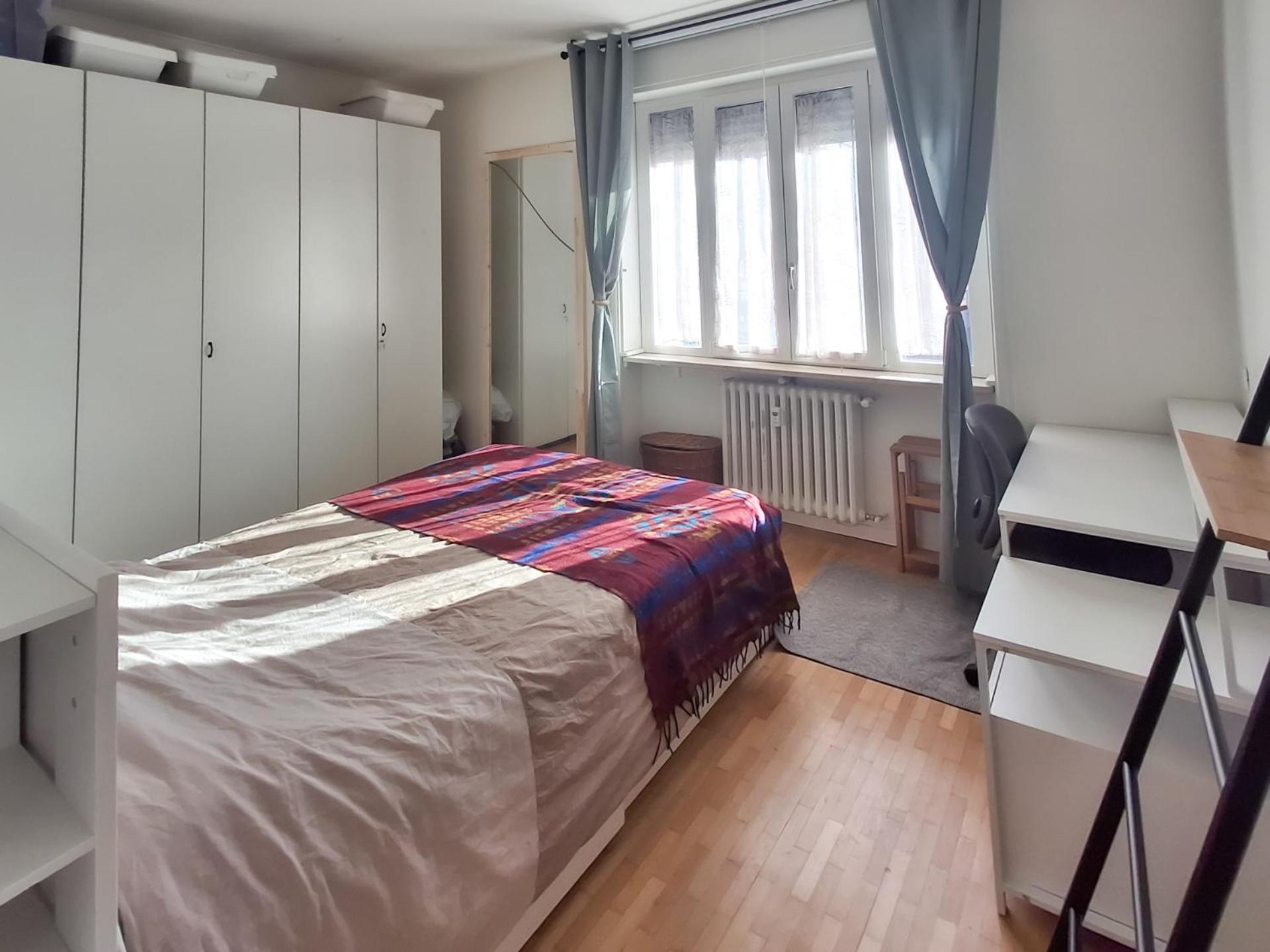 Apartment Bright Two-bedroom Near Isola Mailand