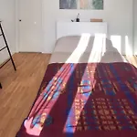 Bright One-Bedroom Apartment Near Isola