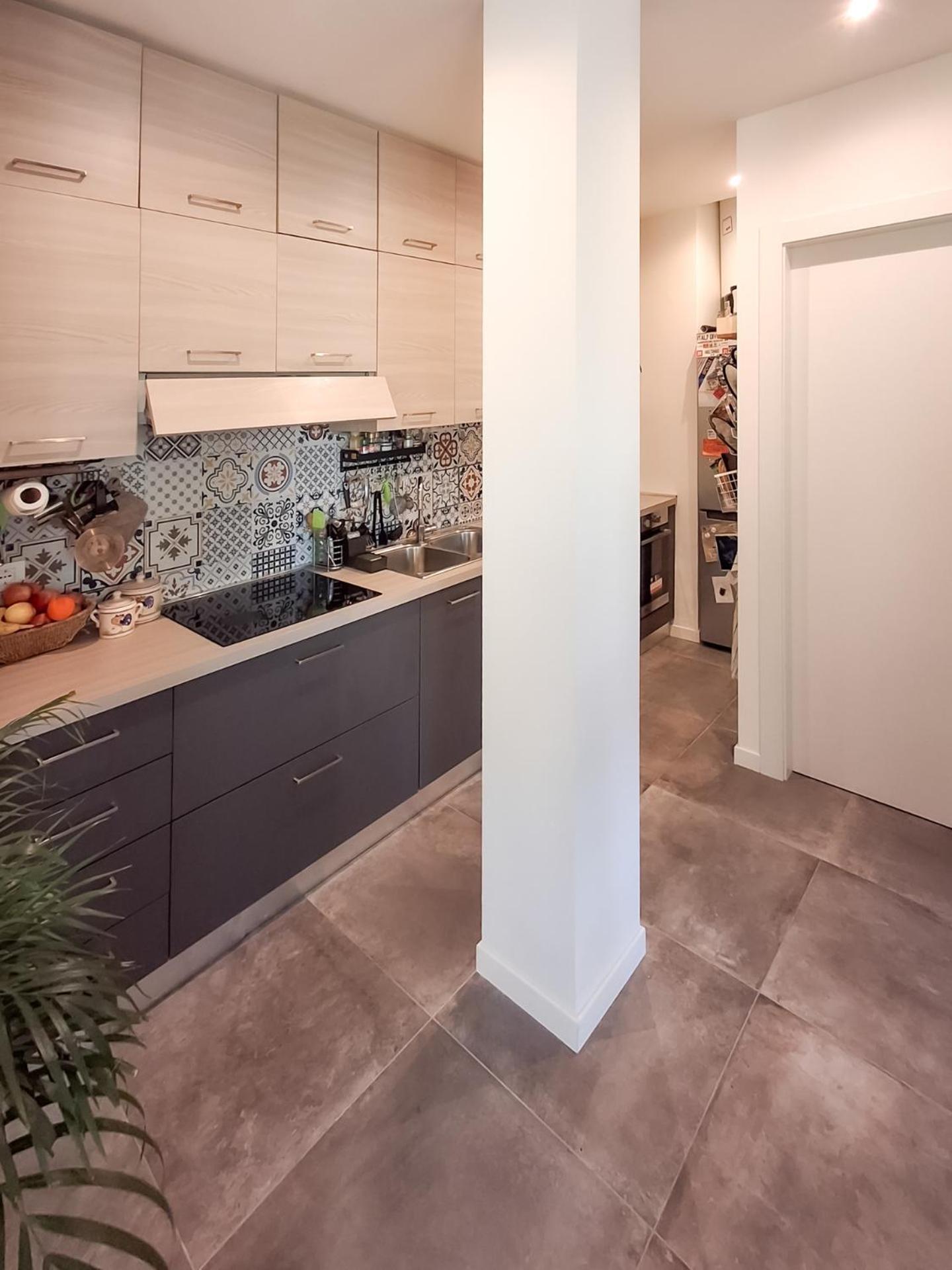 Bright One-bedroom Near Isola *
